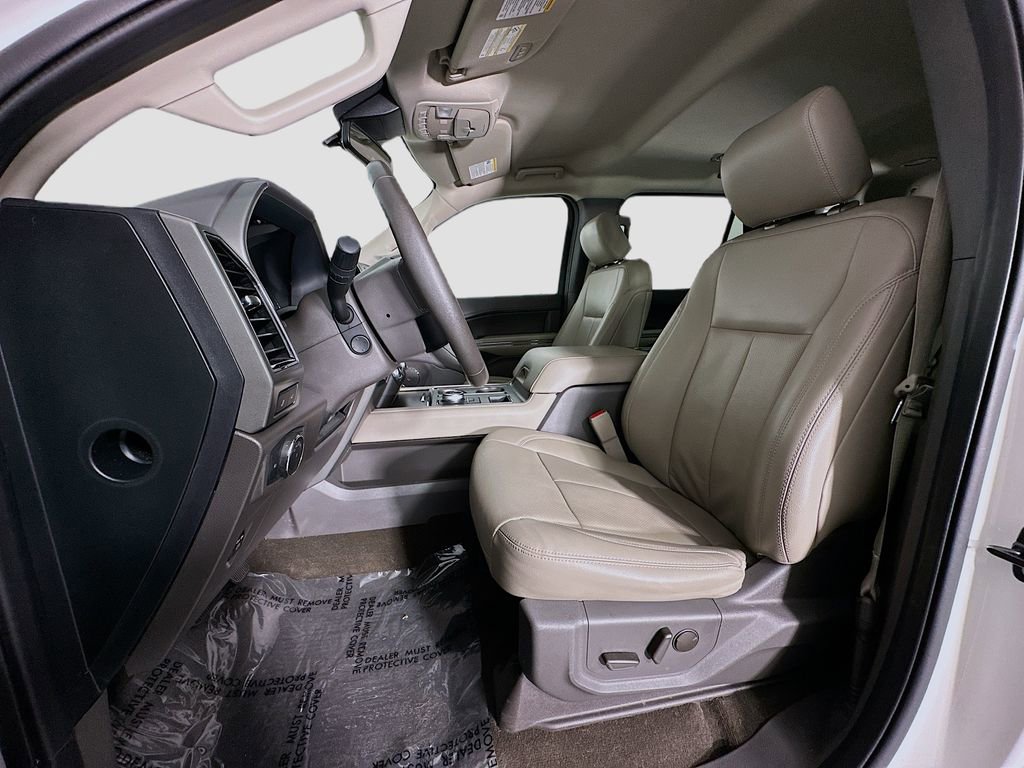 Used 2020 Ford Expedition XLT w/ Equipment Group 202A image 5