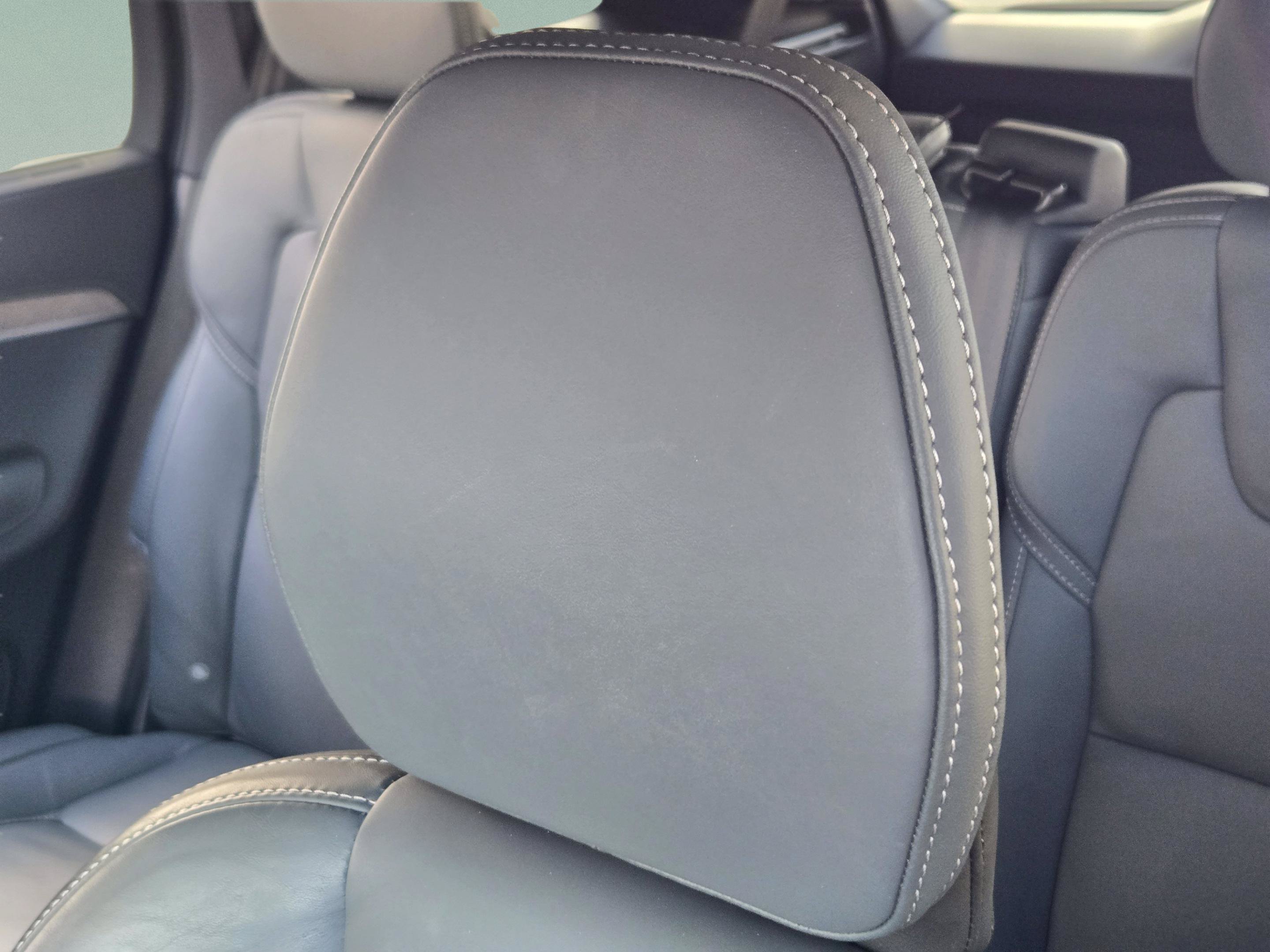 Used 2023 Volvo XC90 B6 Ultimate w/ Protection Package Premier AWD/4WD image 13