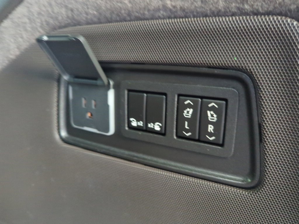 Used 2022 Cadillac Escalade Sport w/ Touring Package image 47