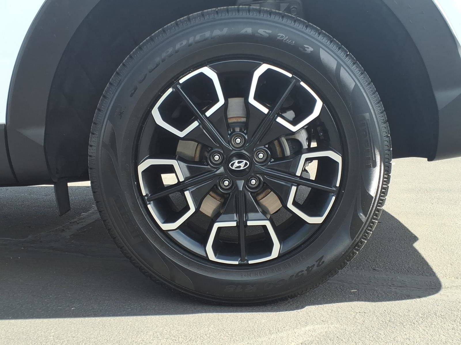 Used 2022 Hyundai Santa Cruz SEL image 9