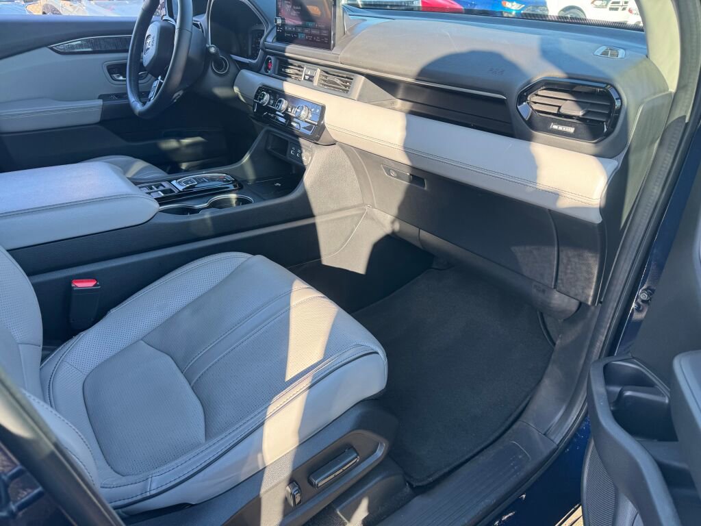 Used 2023 Honda Pilot Elite image 21