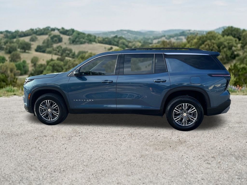 Used 2024 Chevrolet Traverse LT FWD image 5