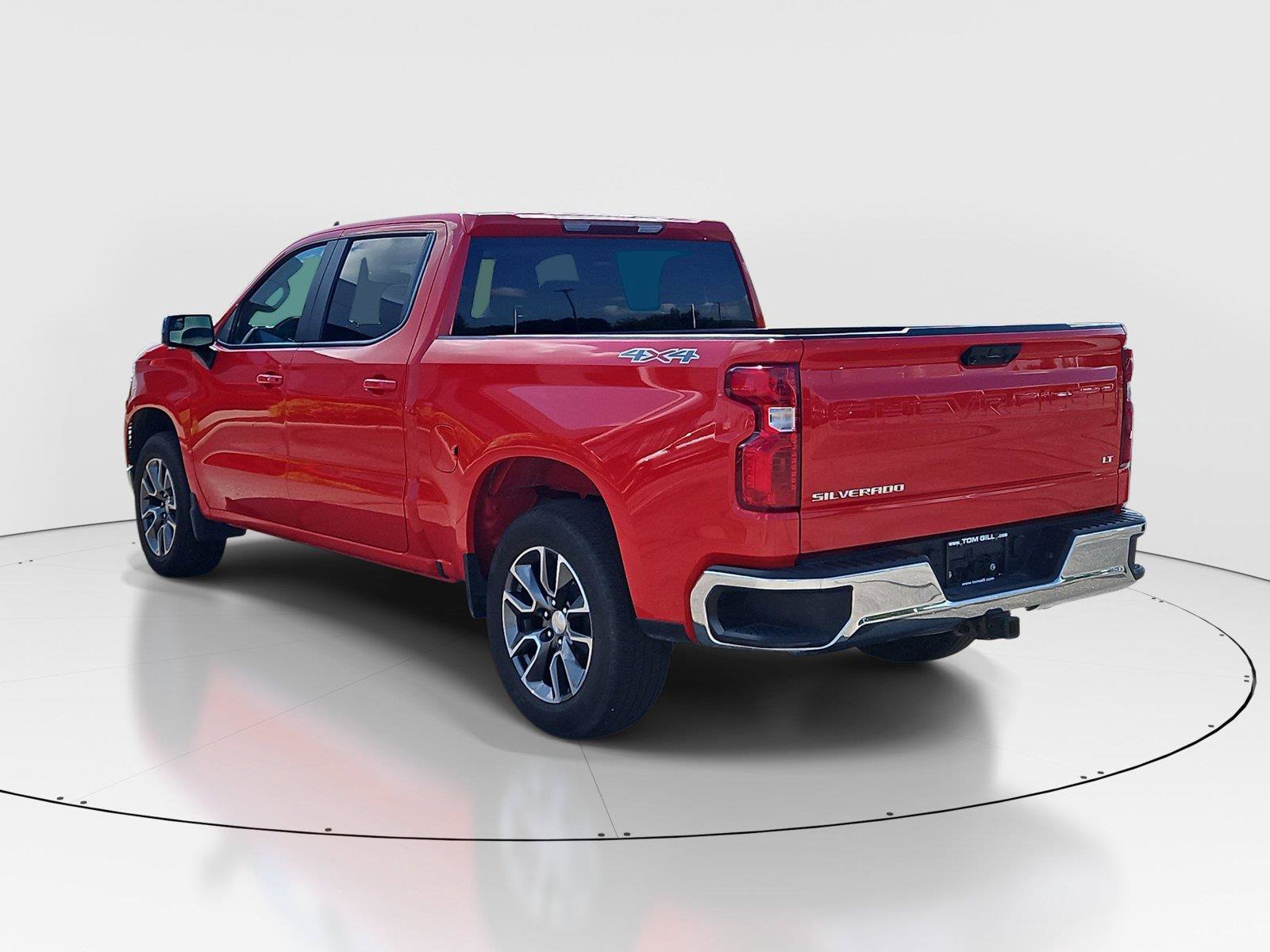 Used 2023 Chevrolet Silverado 1500 LT AWD/4WD image 3