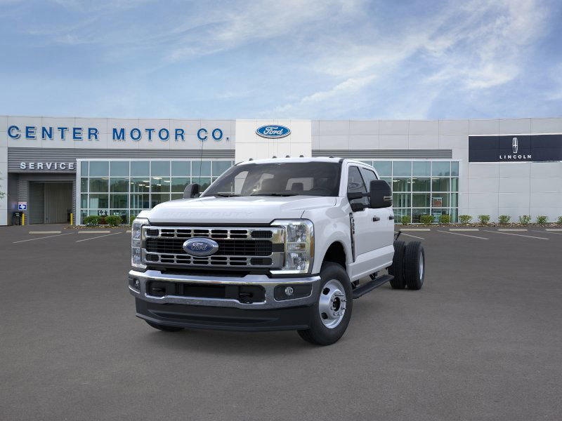 New 2026 Ford F350 4x4 Crew Cab DRW Super Duty image 2
