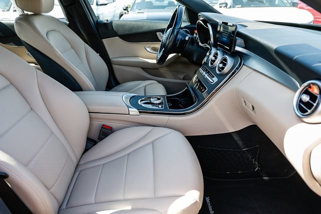 Used 2019 Mercedes-Benz C 300 Sedan image 20