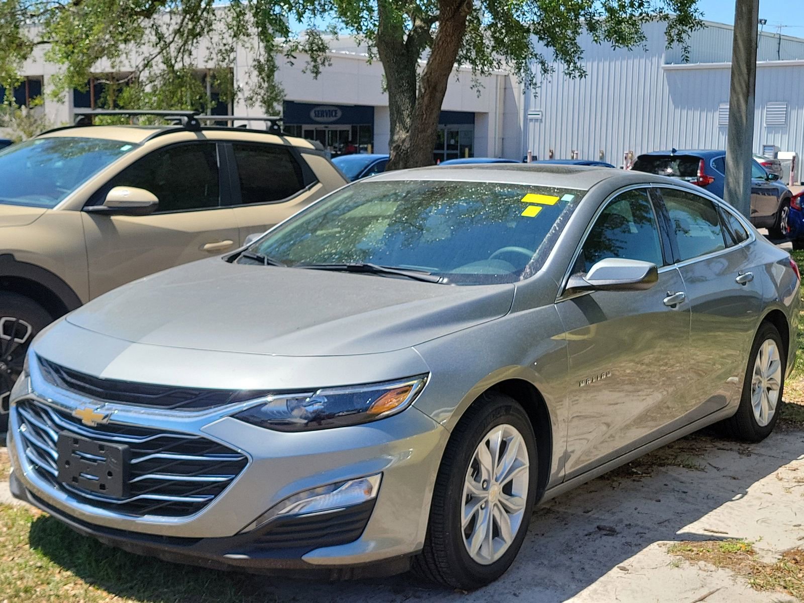 Used 2024 Chevrolet Malibu LT FWD image 2