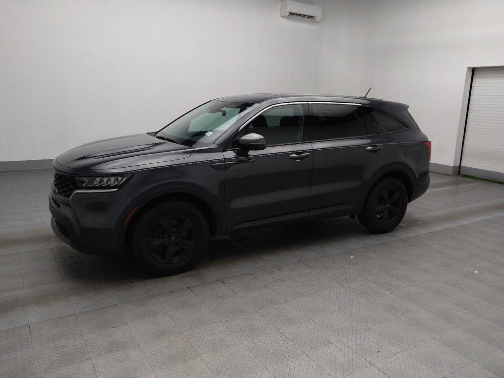 Used 2023 Kia Sorento LX image 2