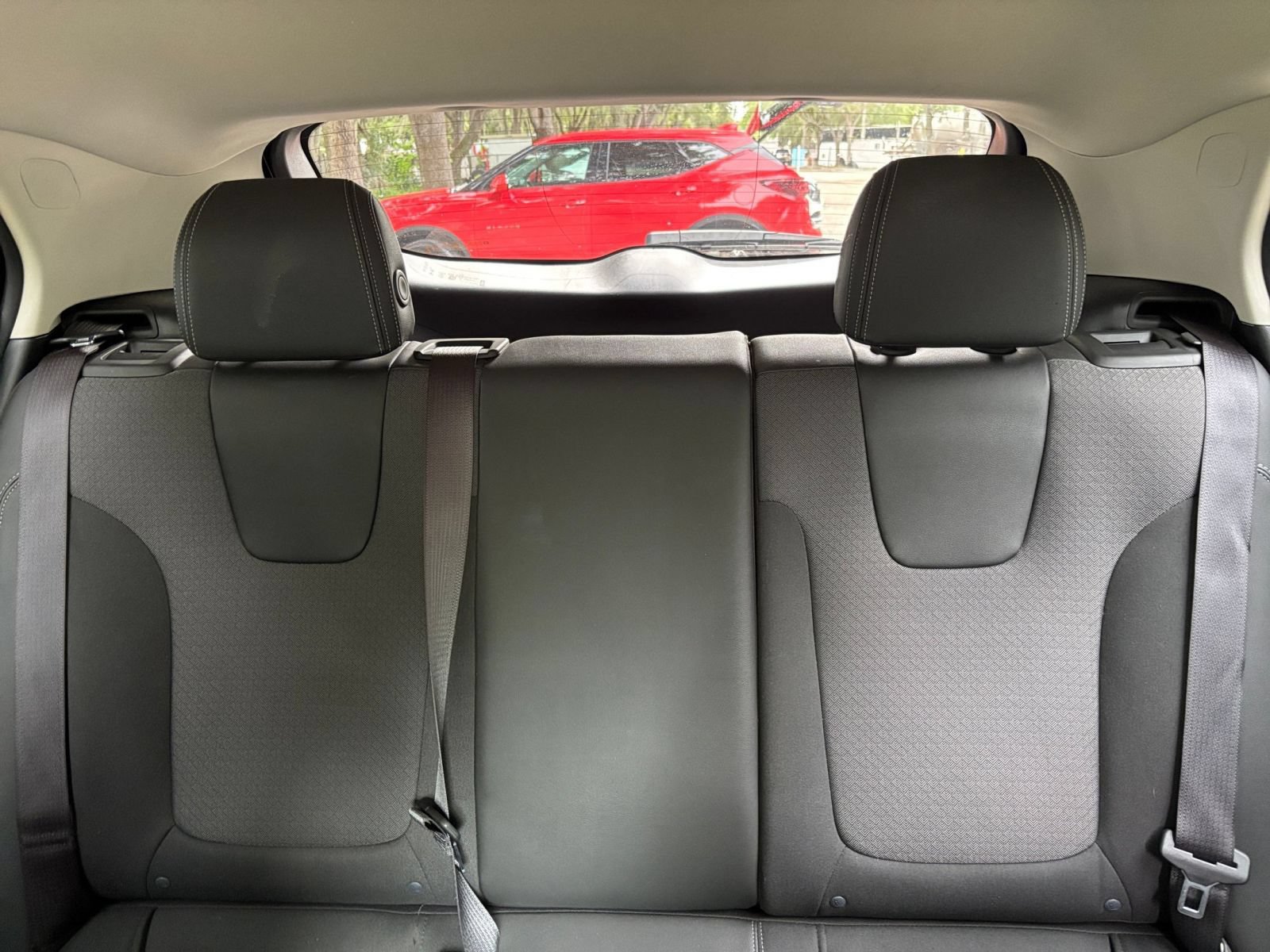 Used 2025 Buick Encore GX Preferred FWD image 37