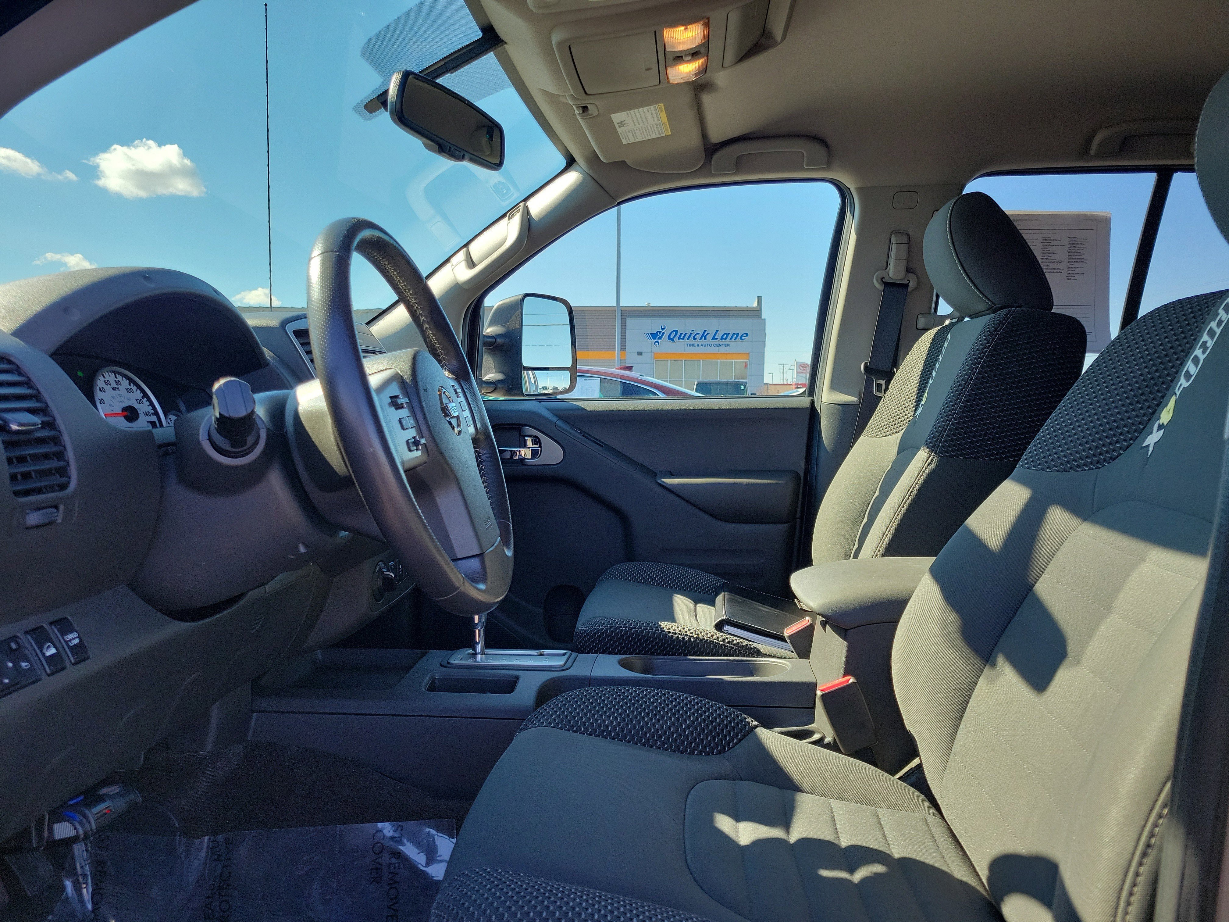 Used 2018 Nissan Frontier PRO-4X image 15