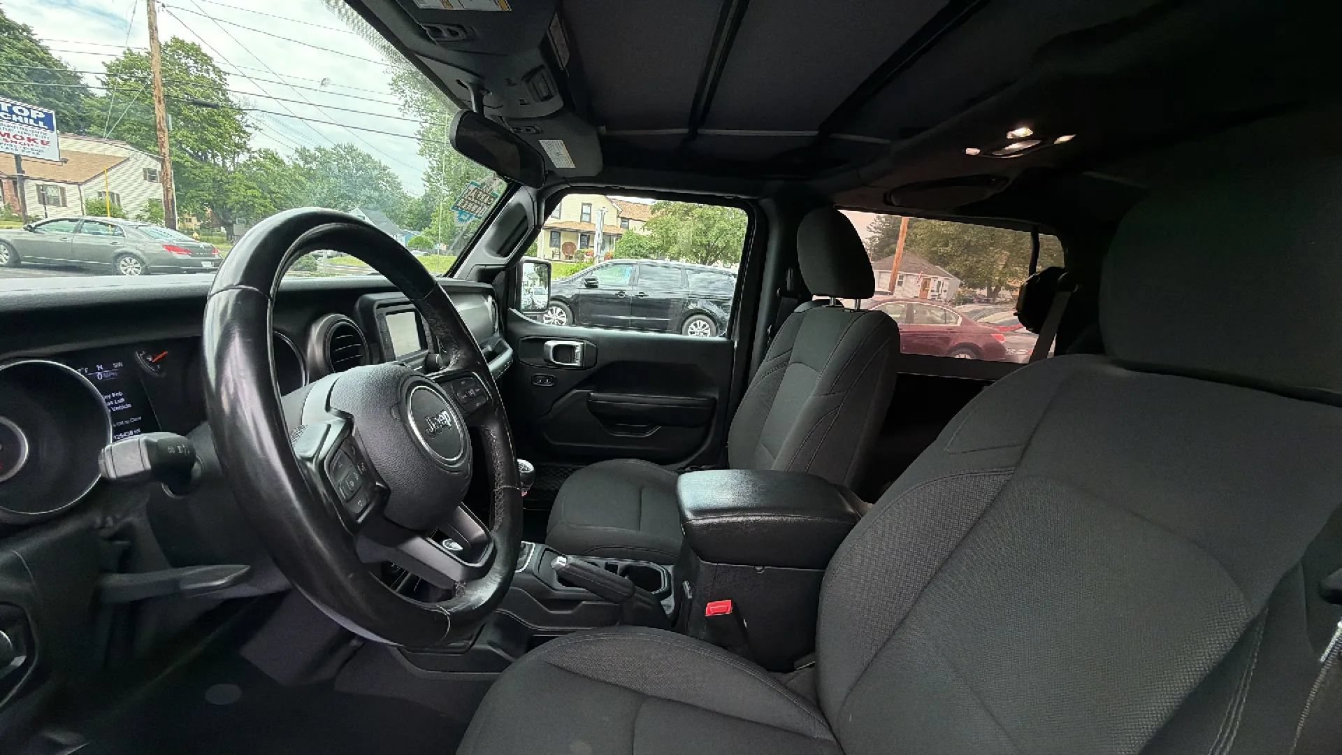 Used 2020 Jeep Wrangler Sport AWD/4WD image 10