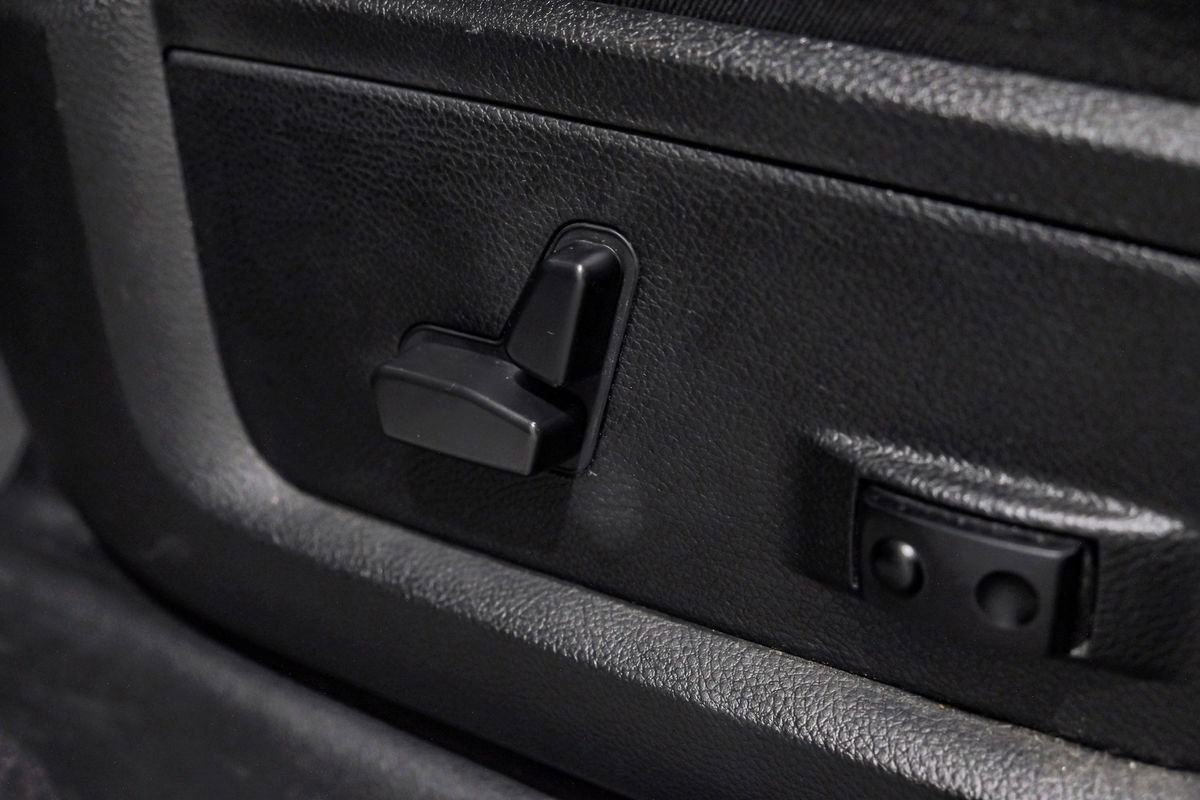 Used 2021 RAM 3500 Limited w/ Night Edition image 21