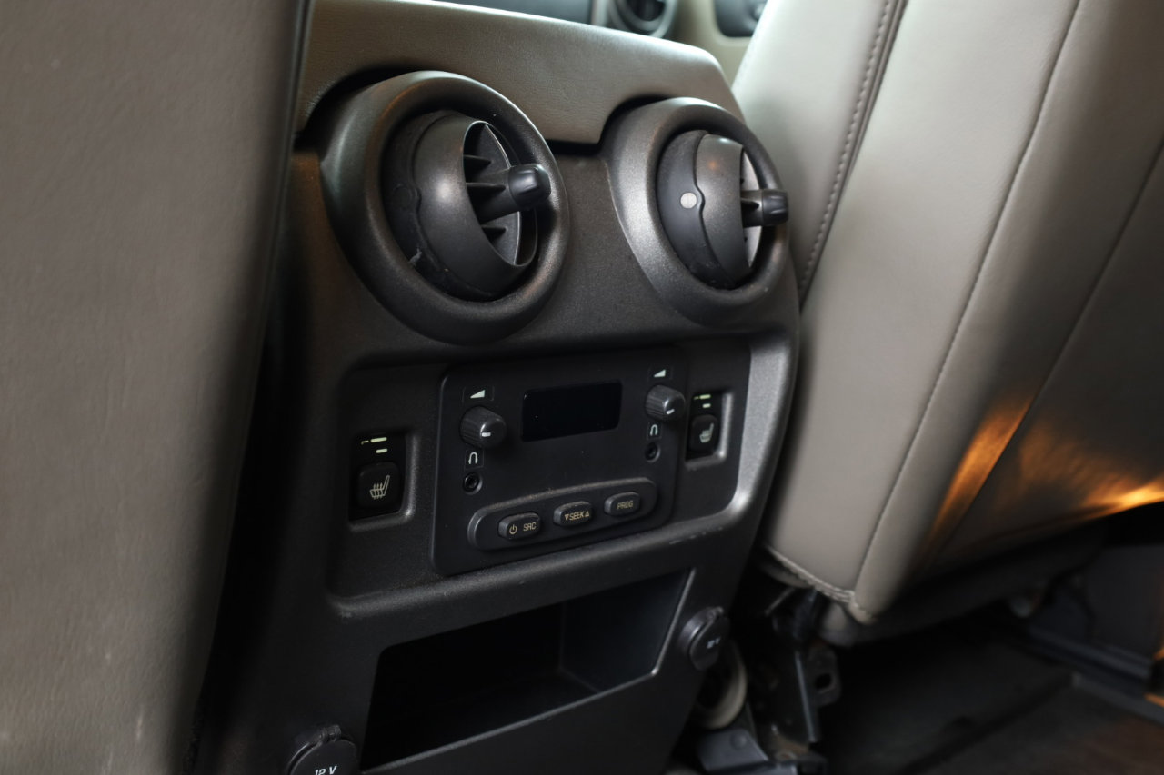 Used 2003 HUMMER H2 w/ Preferred Equipment Group image 14