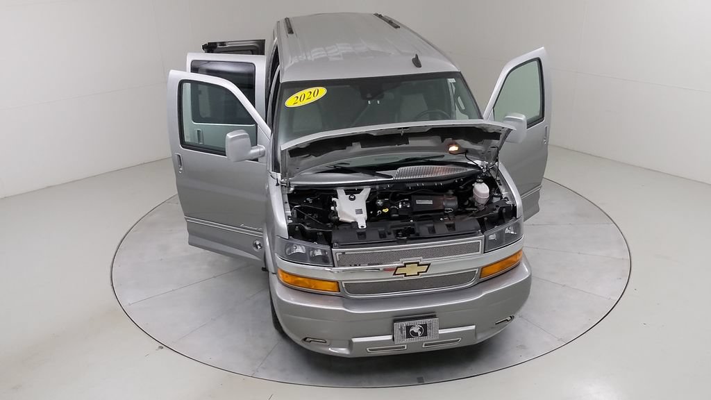 Used 2020 Chevrolet Express 2500 w/ Enhanced Convenience Package RWD image 48