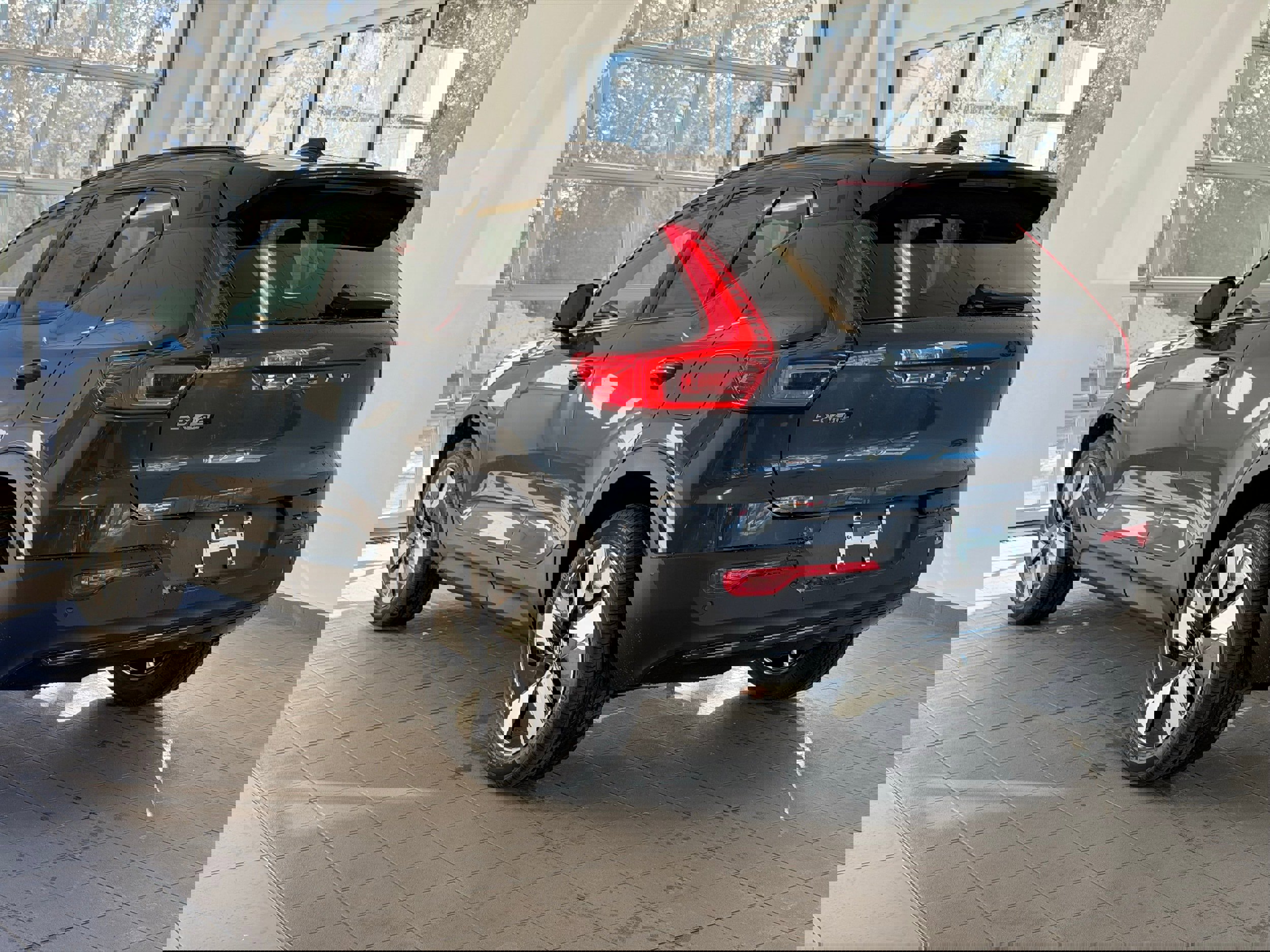 New 2026 Volvo EX40 Plus w/ Climate Package image 6