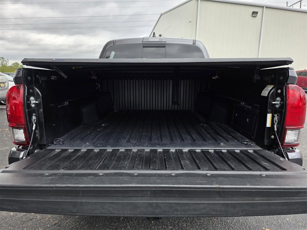 Used 2022 Toyota Tacoma SR5 image 10