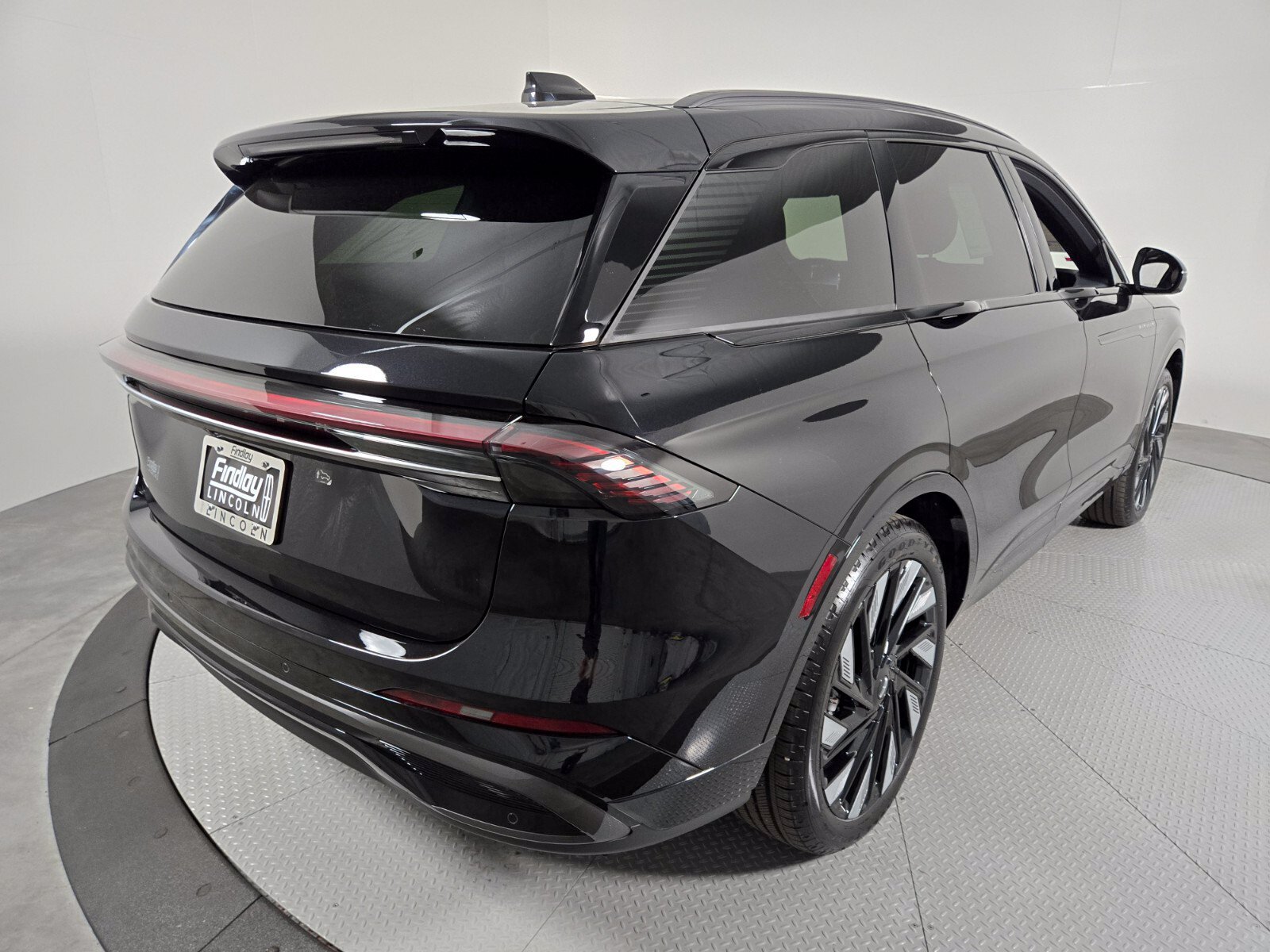 New 2026 Lincoln Nautilus Reserve AWD/4WD image 4