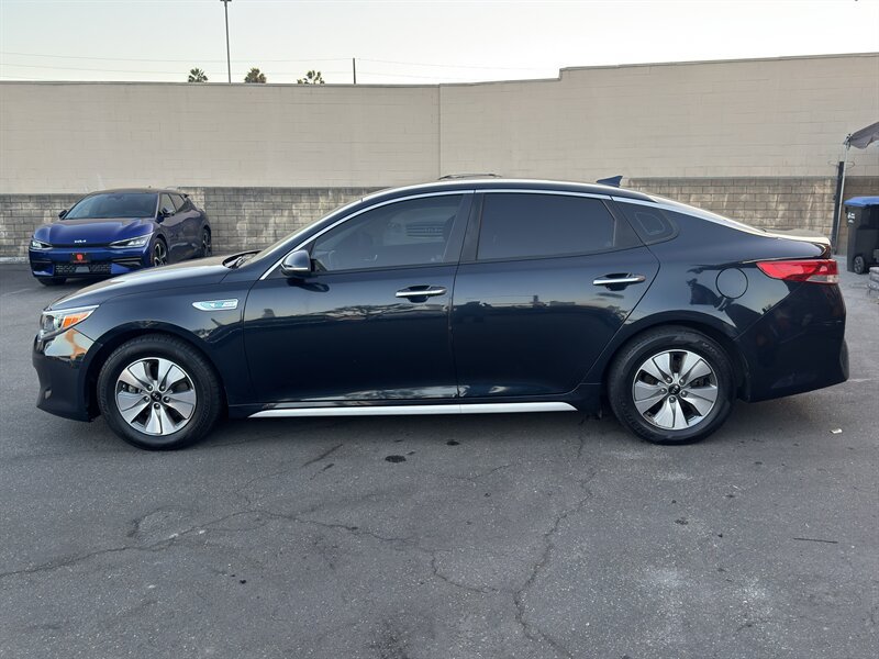 Used 2018 Kia Optima Premium w/ Convenience Package FWD image 11