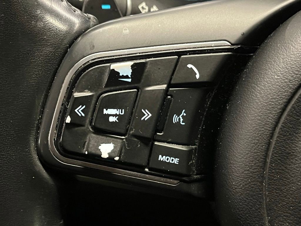 Used 2017 Jaguar F-PACE Prestige image 23