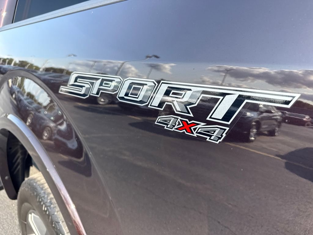 Used 2019 Ford F150 XLT w/ Equipment Group 302A Luxury image 11