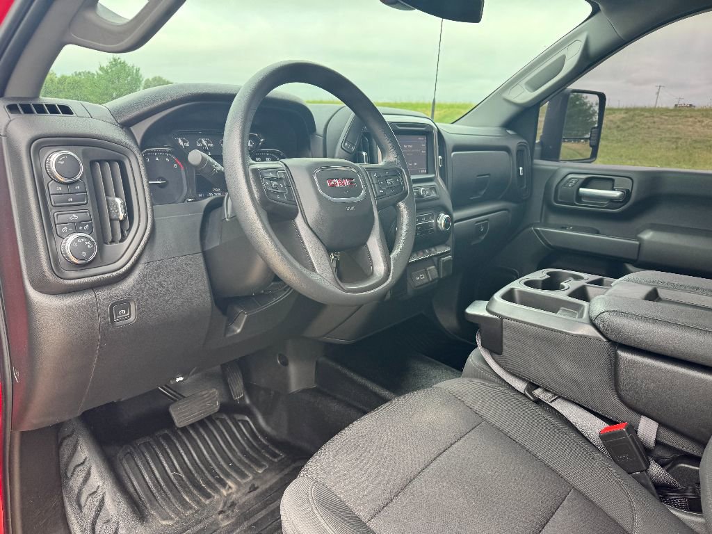 Used 2021 GMC Sierra 2500 4x4 Crew Cab w/ Convenience Package image 10
