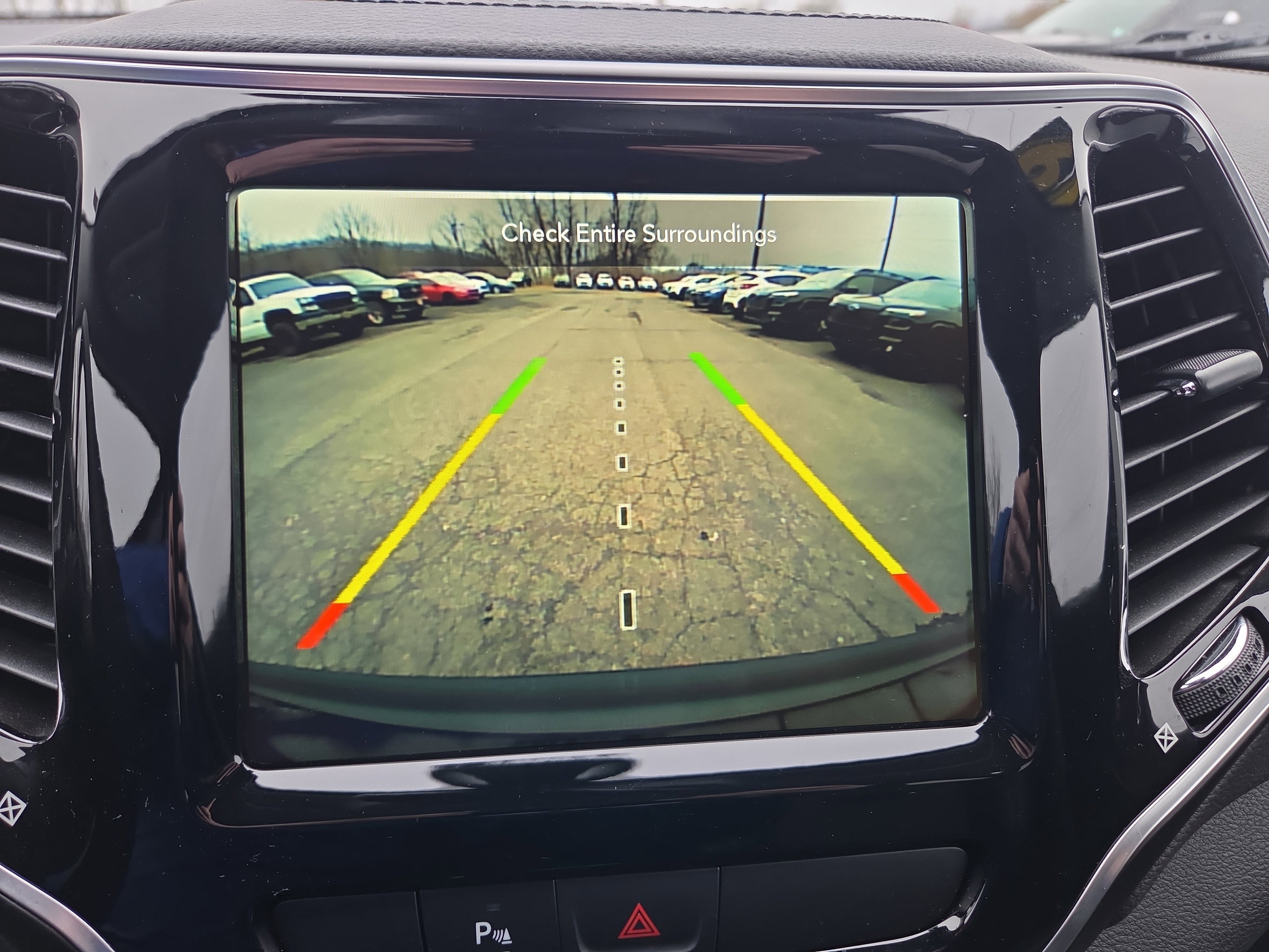 Used 2019 Jeep Cherokee Limited image 26