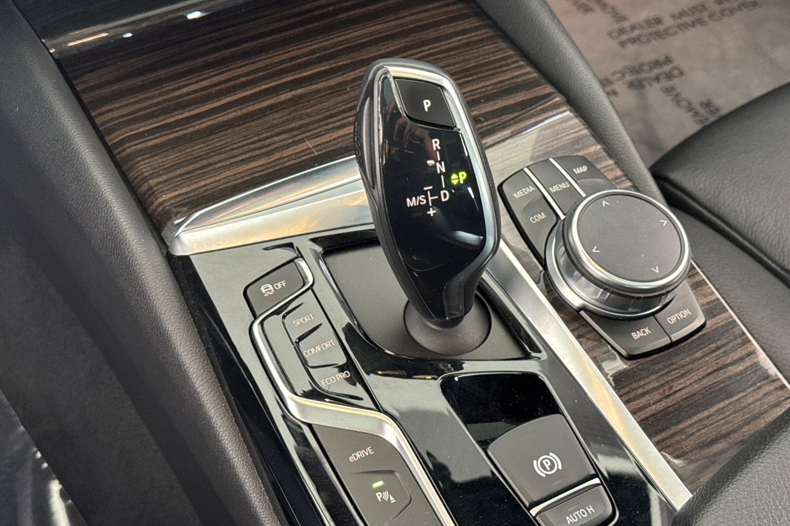 Used 2018 BMW 530e xDrive AWD/4WD image 17