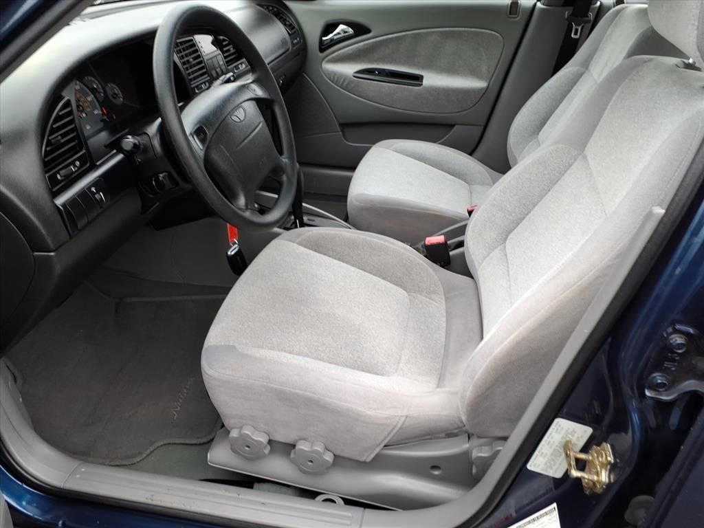 Used 2000 Daewoo Nubira SE FWD image 13