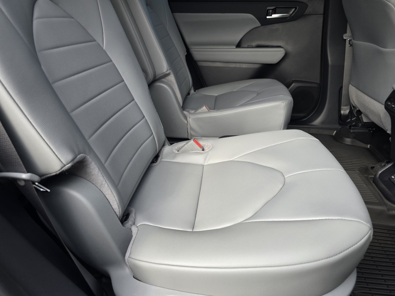 New 2026 Toyota Highlander XLE AWD/4WD image 22