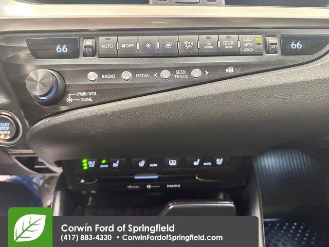 Used 2020 Lexus ES 350 Luxury w/ Accessory Package 2 image 39