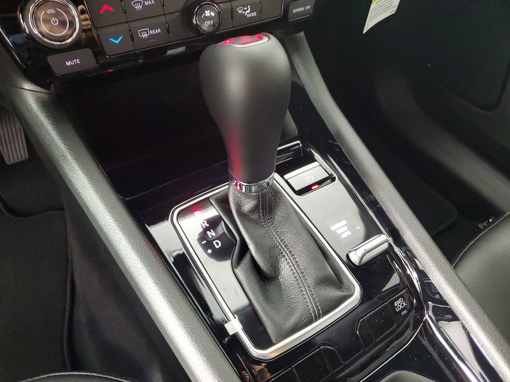 New 2026 Jeep Compass Latitude image 18