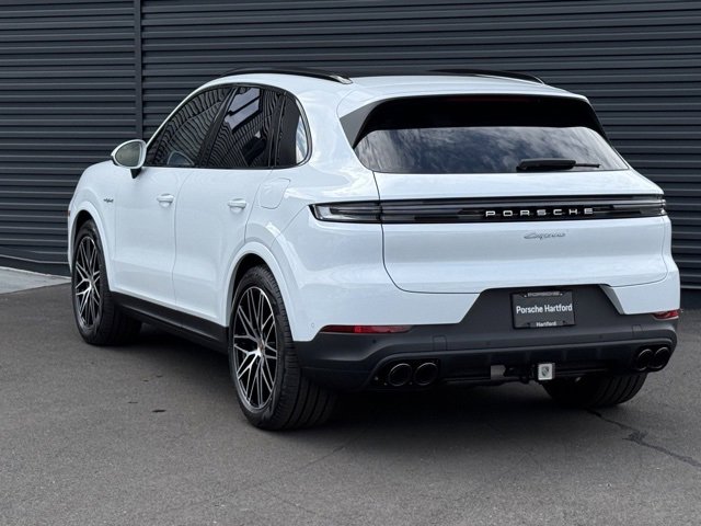 New 2026 Porsche Cayenne E-Hybrid image 3