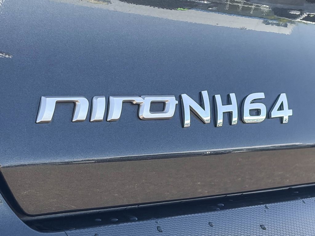 Used 2022 Kia Niro EX image 9