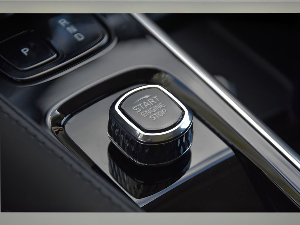 Certified 2024 Volvo XC90 T8 Plus w/ Protection Package Premier AWD/4WD image 38
