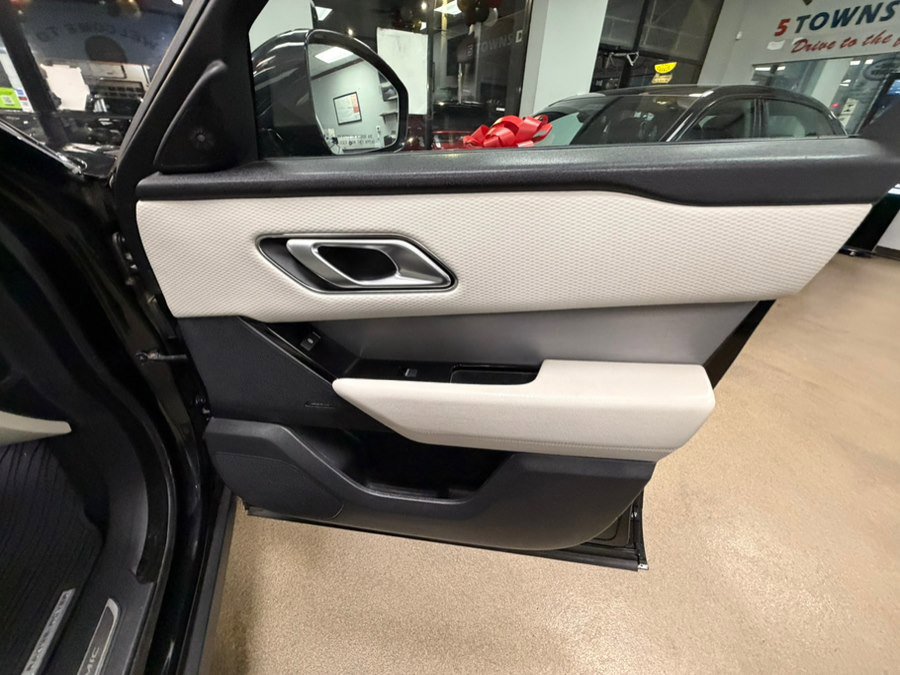 Used 2020 Land Rover Range Rover Velar R-Dynamic S AWD/4WD image 72