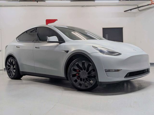 Used 2022 Tesla Model Y Performance image 2