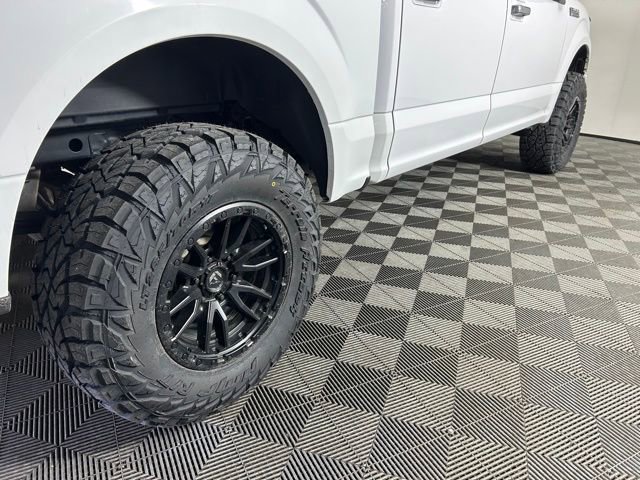 Used 2018 Ford F150 XLT w/ Equipment Group 301A Mid image 5