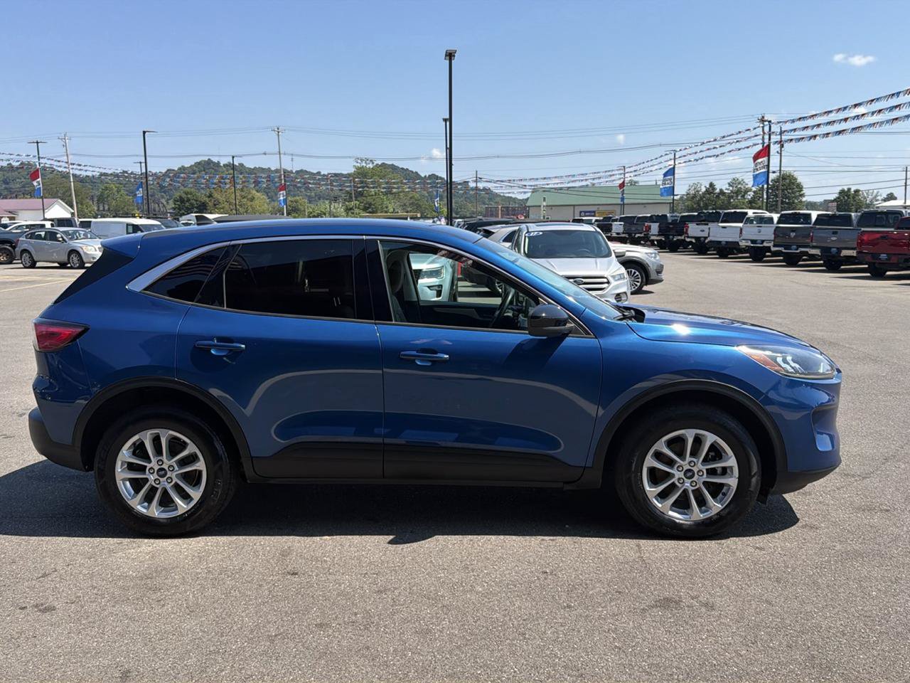 Used 2022 Ford Escape SE AWD/4WD image 23