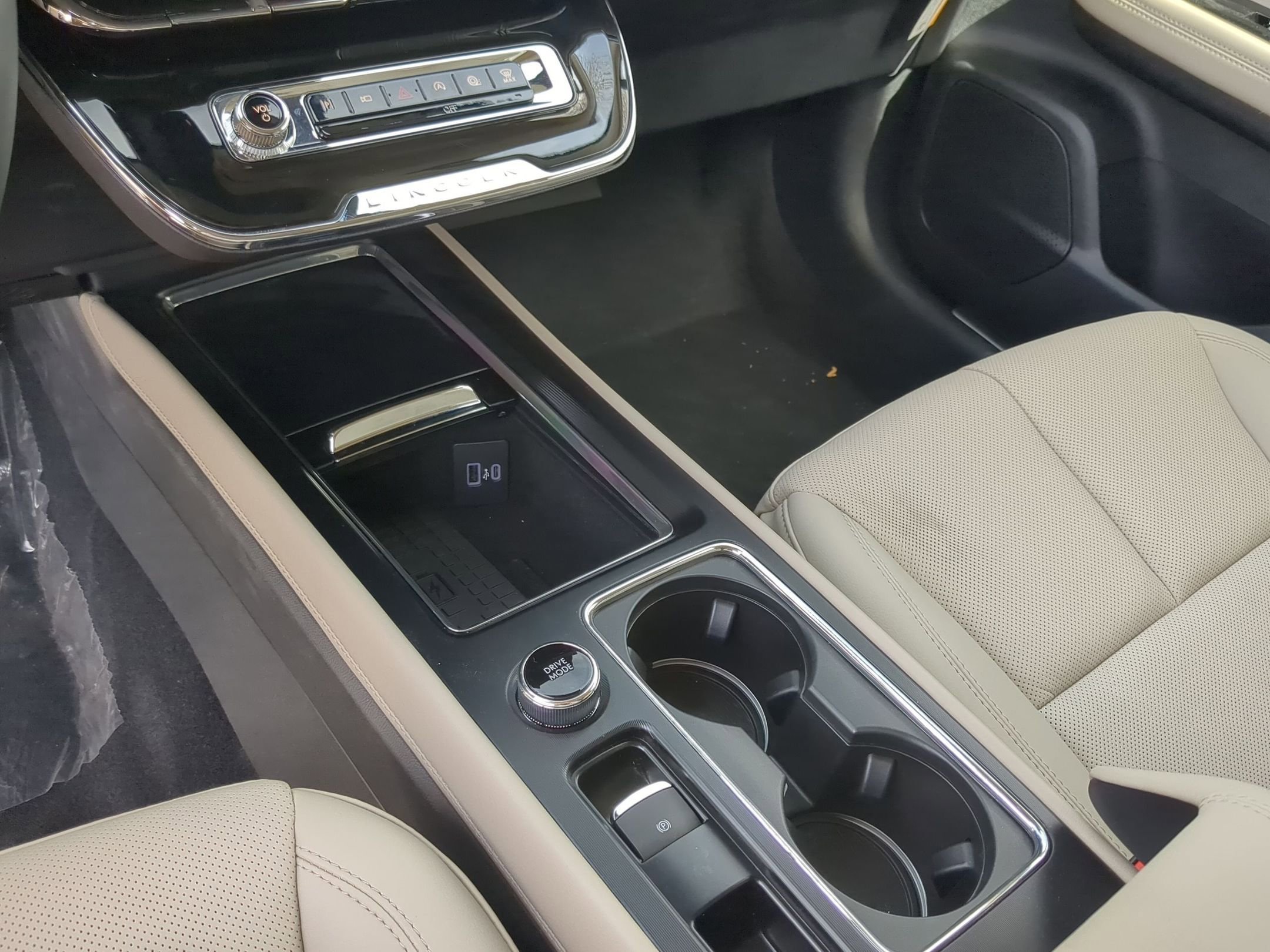 New 2026 Lincoln Corsair Reserve w/ Jet Appearance Package image 20