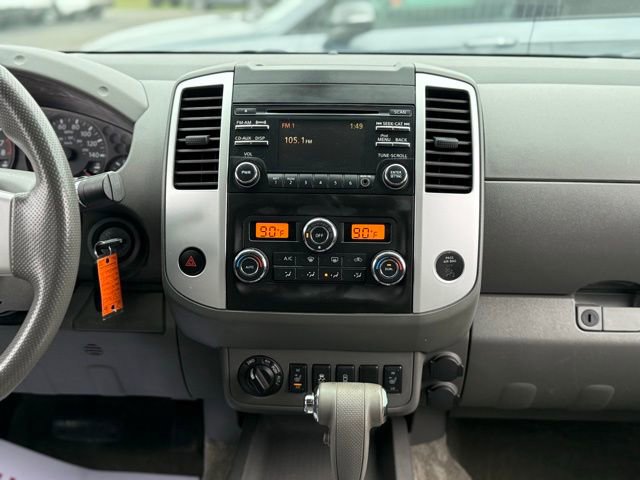 Used 2014 Nissan Frontier SV image 24