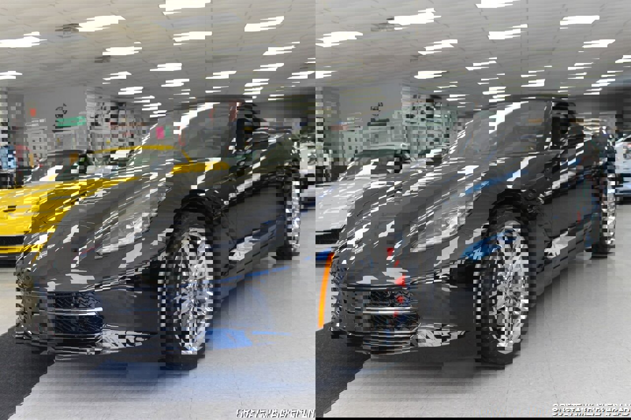 Used 2016 Chevrolet Corvette Stingray Convertible w/ 2LT Preferred Equipment Group RWD image 4