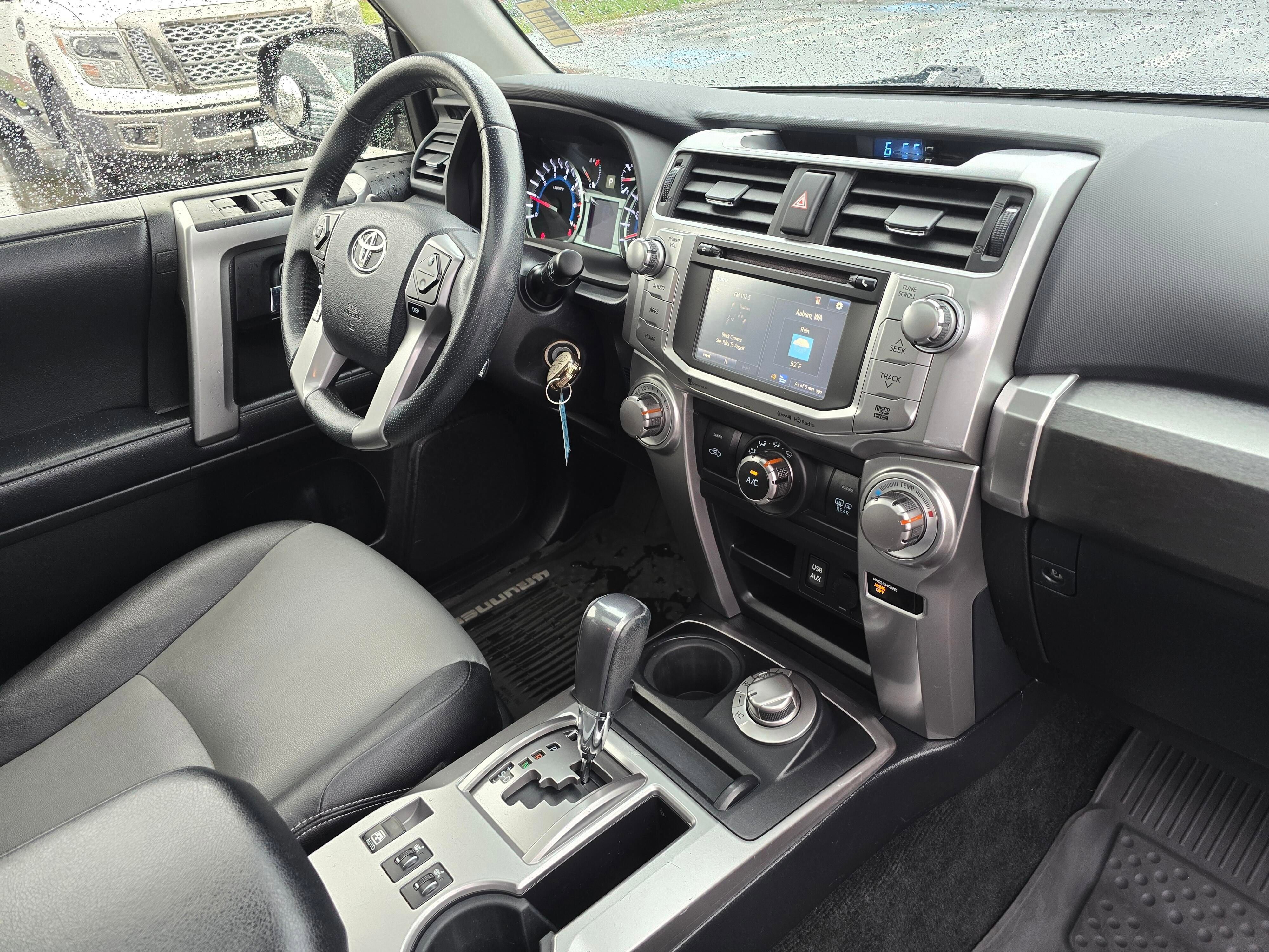 Used 2017 Toyota 4Runner SR5 Premium image 35
