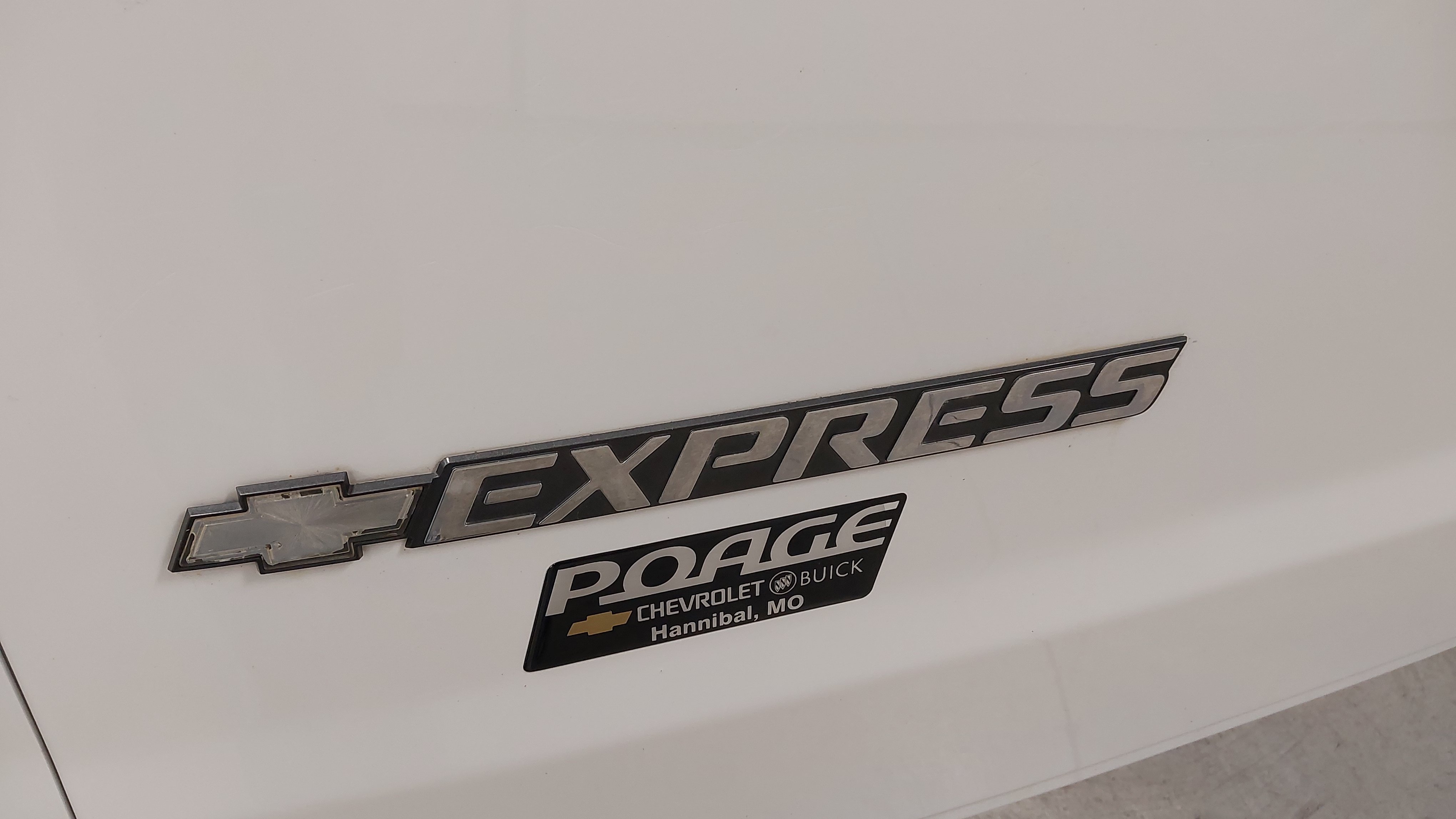 Used 2020 Chevrolet Express 2500 w/ Driver Convenience Package RWD image 31