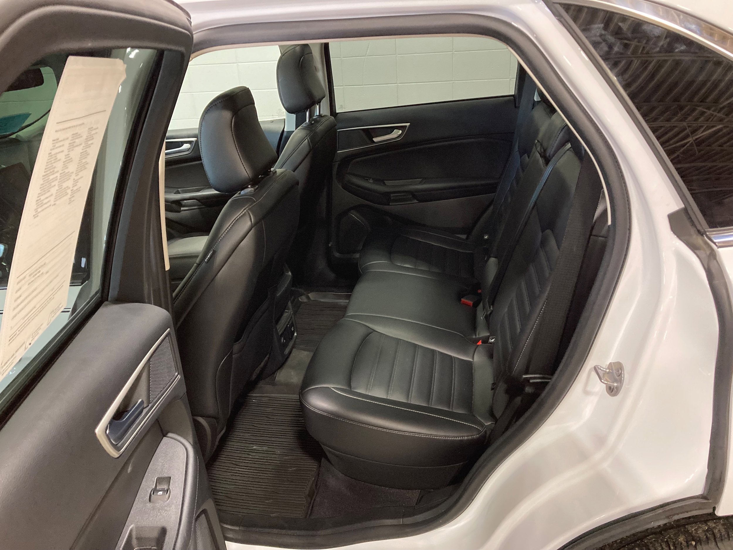 Used 2022 Ford Edge SEL w/ Convenience Package image 25