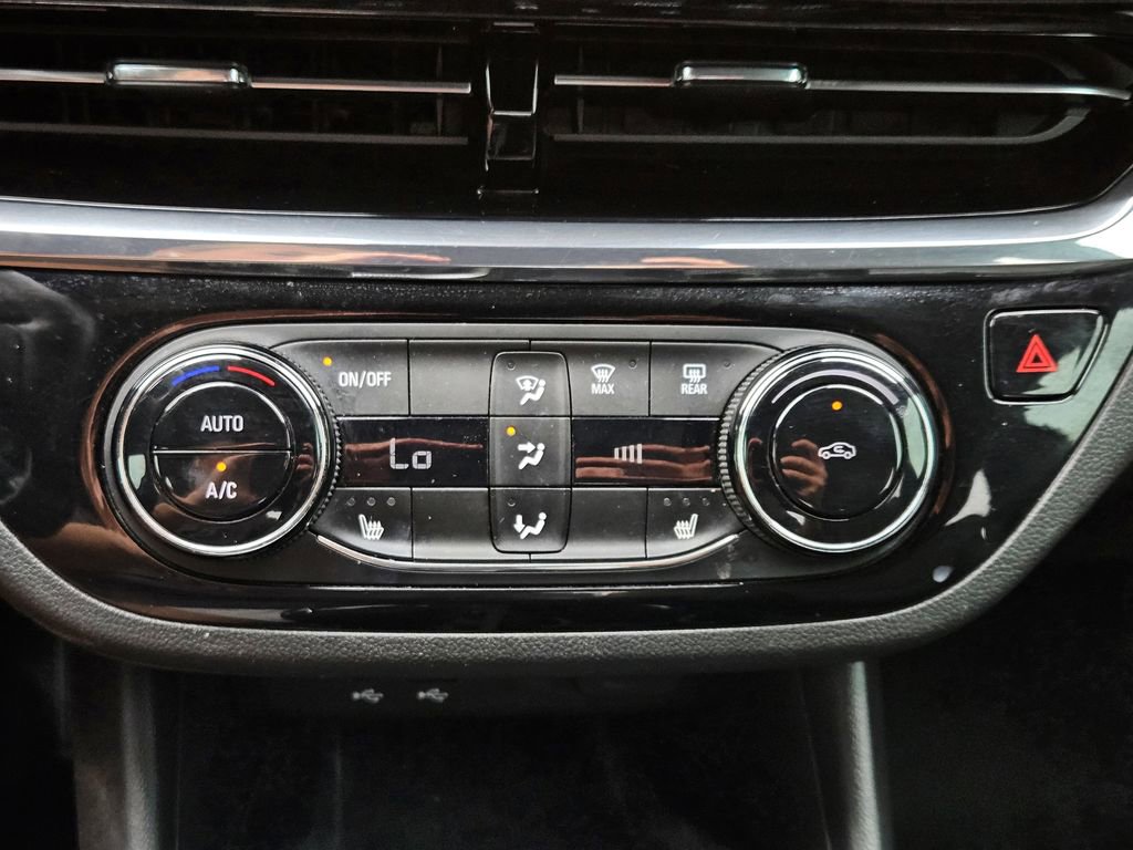 Used 2024 Buick Envista Sport Touring w/ Convenience I Package FWD image 15