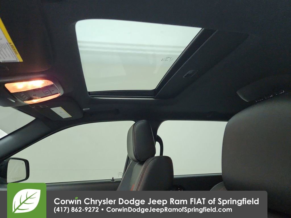 Used 2025 Dodge Durango GT image 29