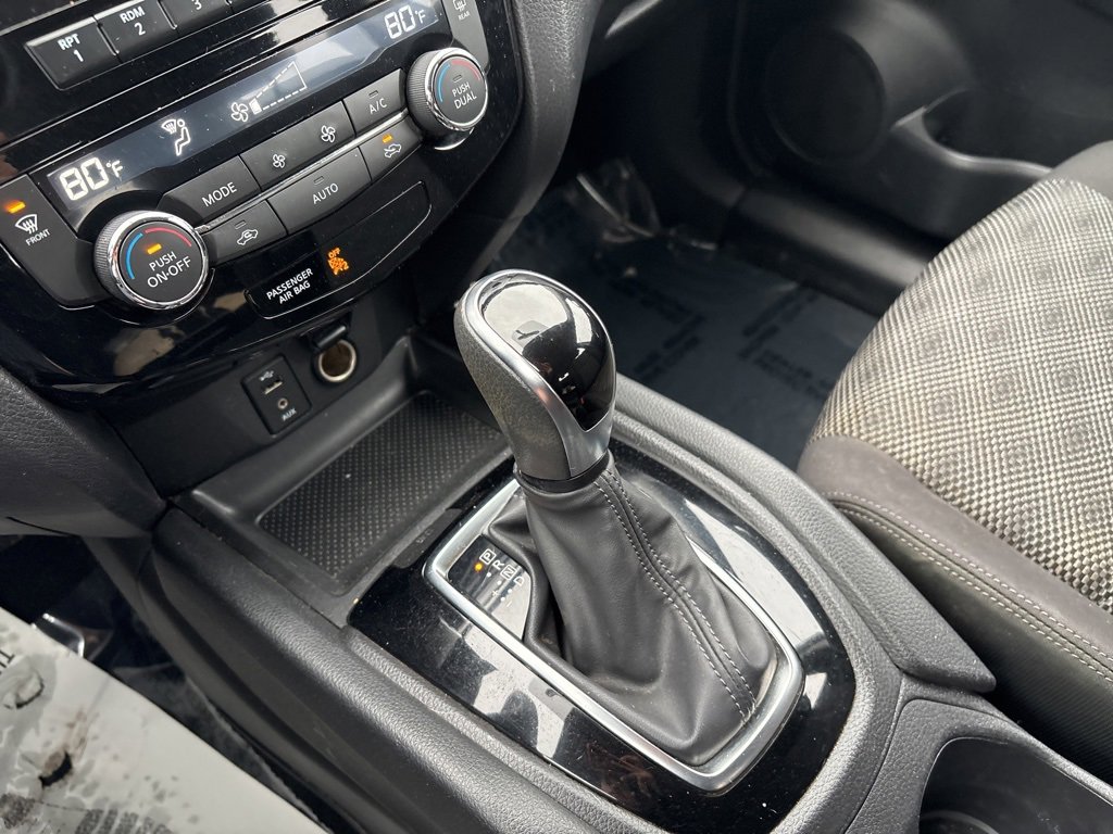 Used 2017 Nissan Rogue Sport SV image 18