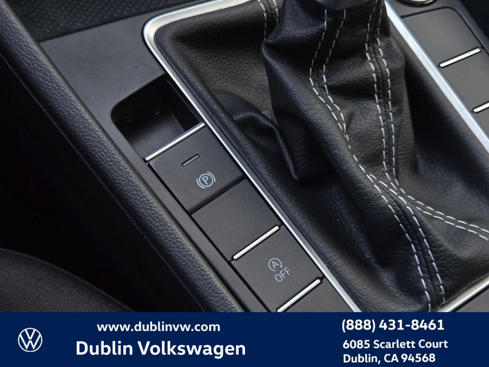 Certified 2025 Volkswagen Jetta S FWD image 18
