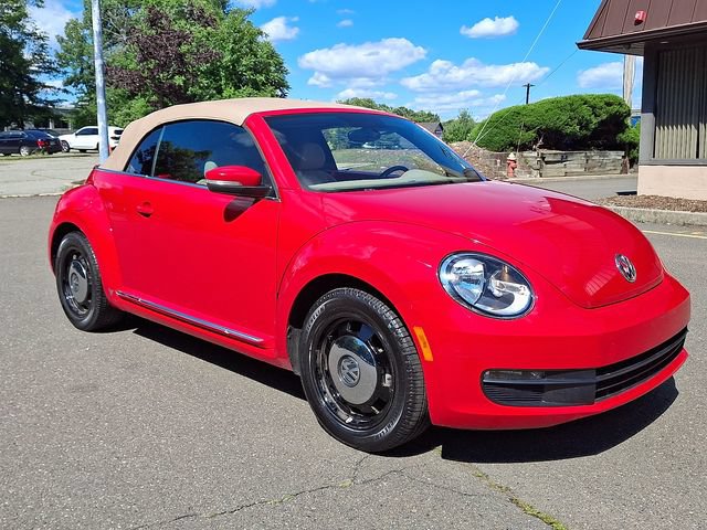 Used 2015 Volkswagen Beetle 1.8T FWD image 31