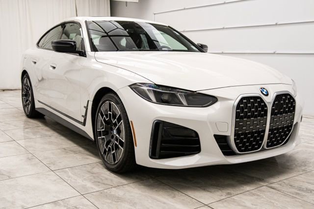 Used 2025 BMW 430i xDrive w/ M Sport Package image 4