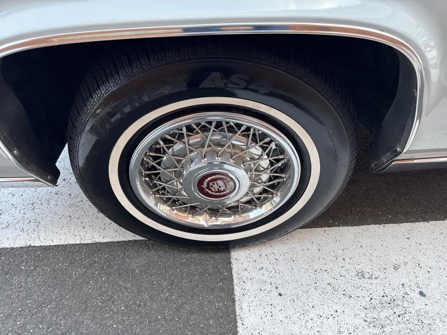 Used 1989 Cadillac Brougham RWD image 14